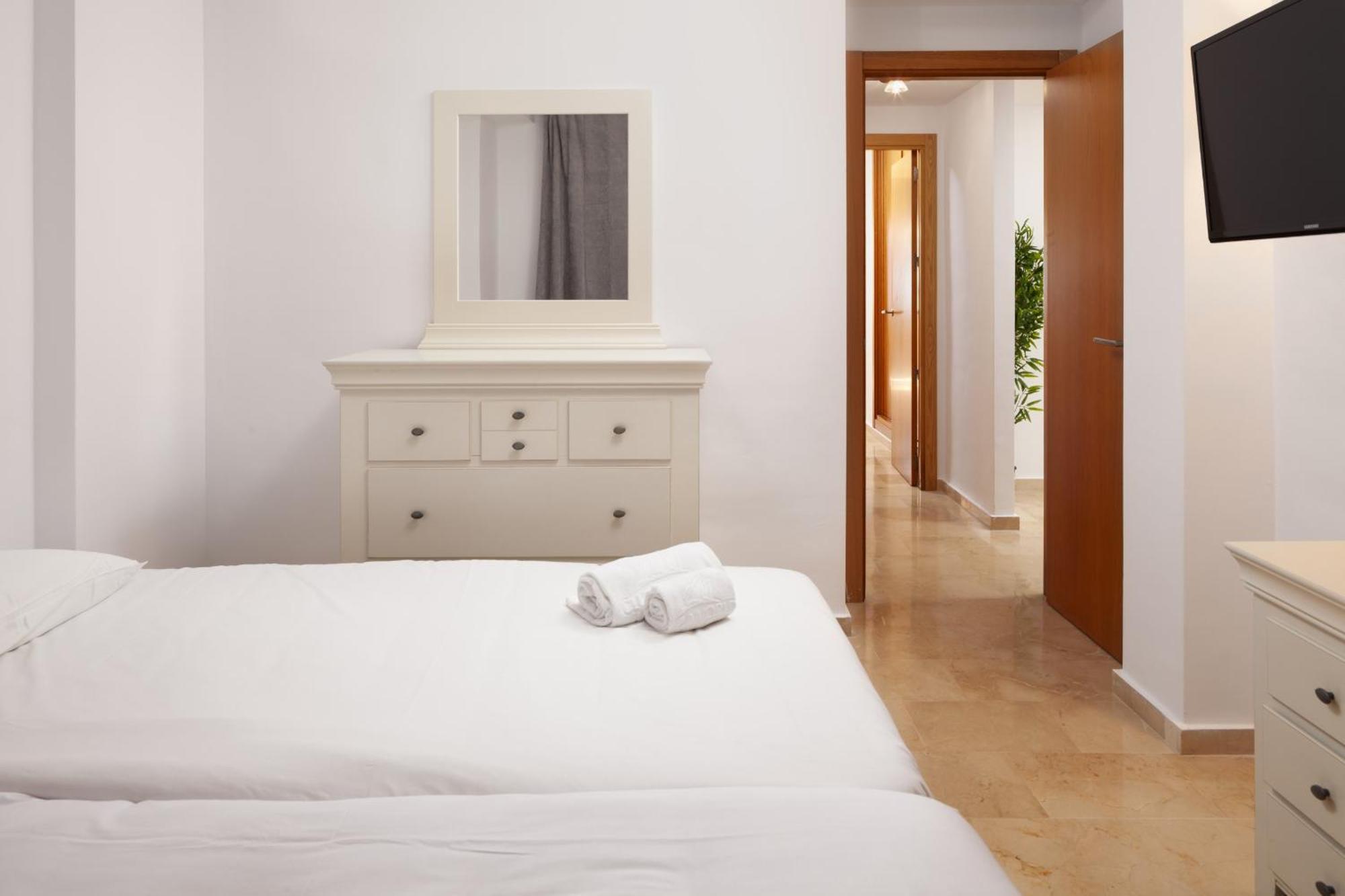 Malibu Mansions By The Beach By Alfresco Stays El Faro Bagian luar foto